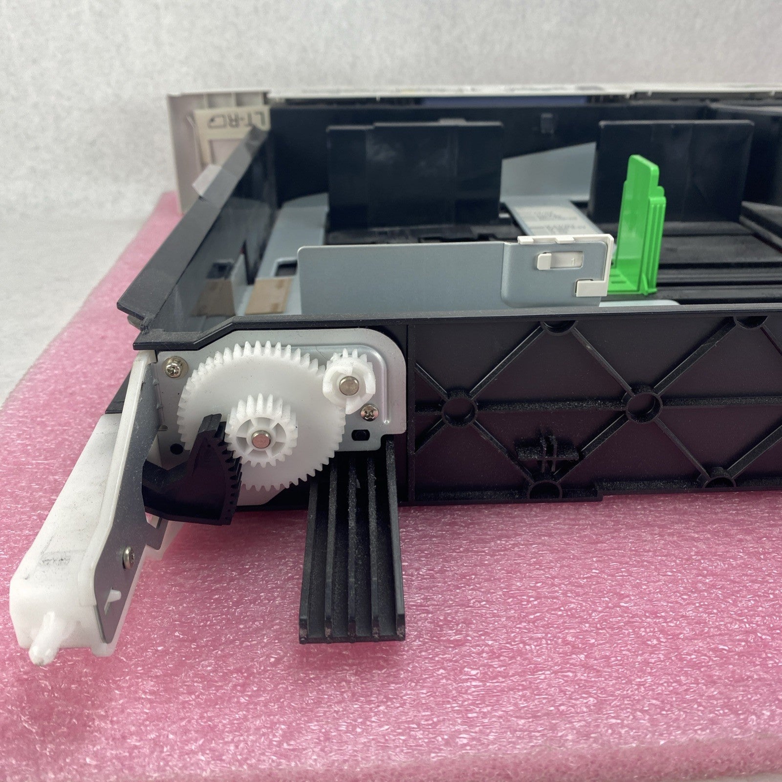 Toshiba  LT paper Tray From 457 E Studio12