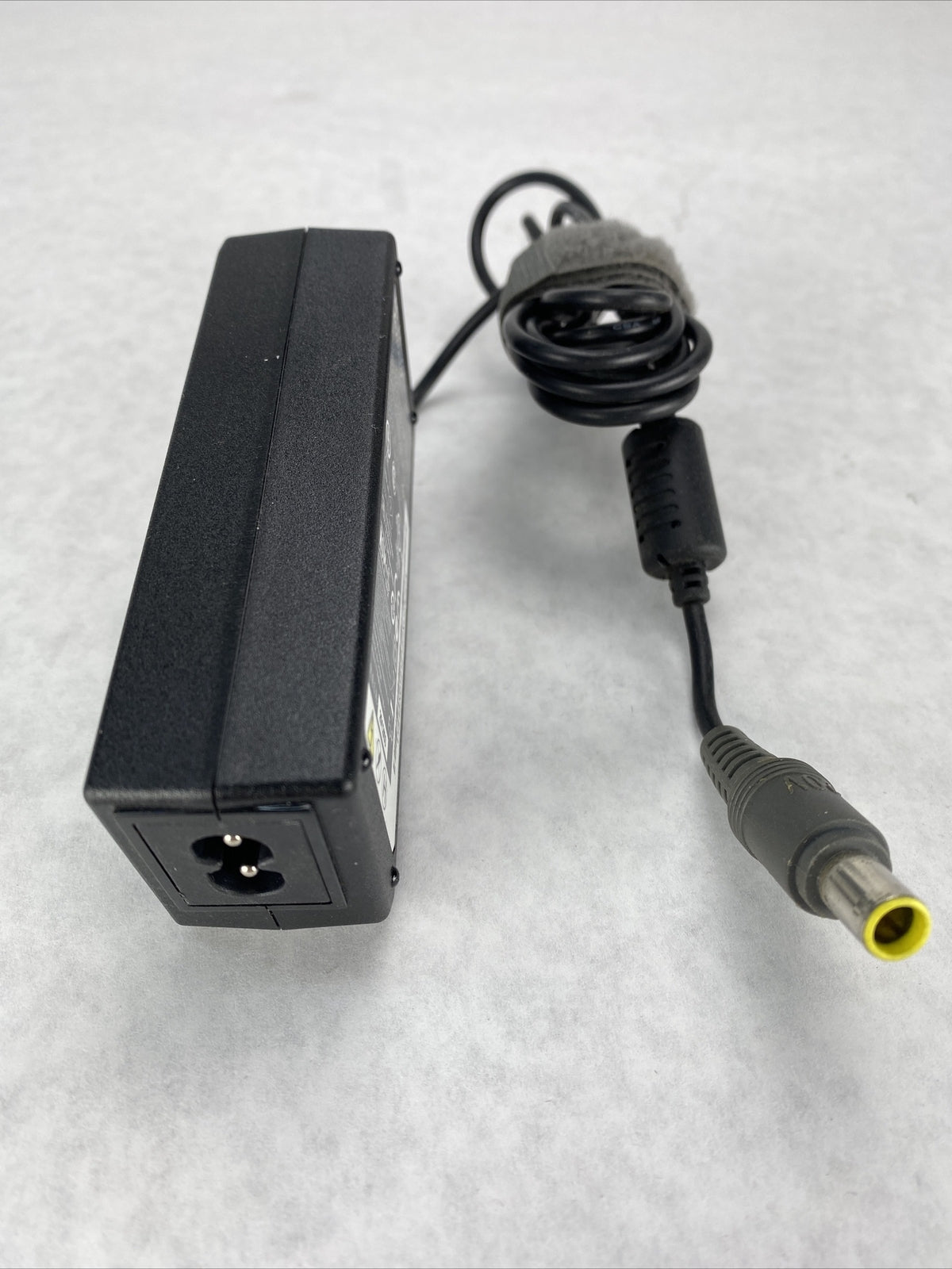 Lenovo 45N0121 ThinkPad Laptop Power Adapter 65W 20V 3.25A (Lot of 4)6