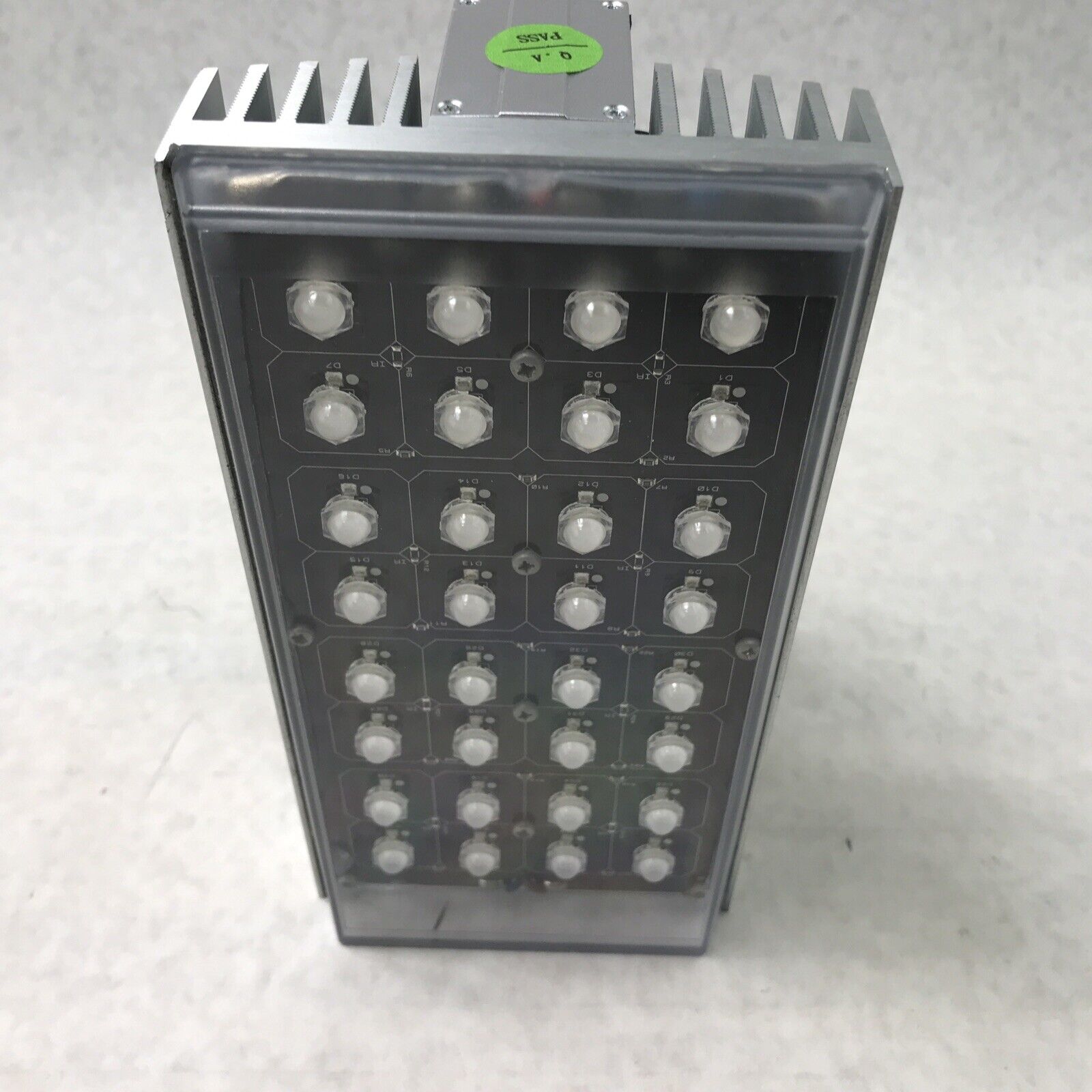 Iluminar WL643-30-24 Long Range White Light LED