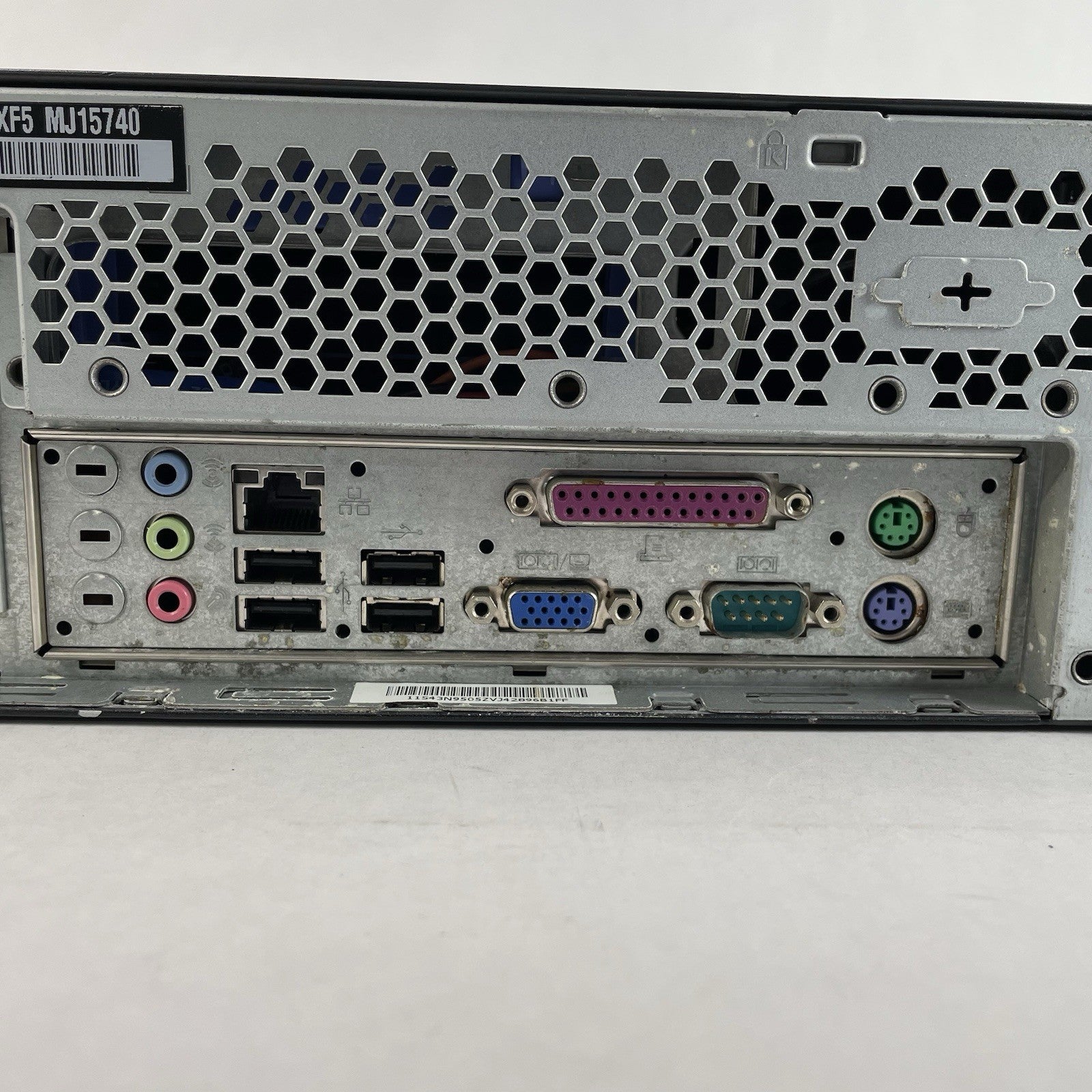 Lenovo ThinkCentre 7269C2U SFF Core 2 Duo E7400 2.80 GHz 3 GB RAM No HDD/OS8