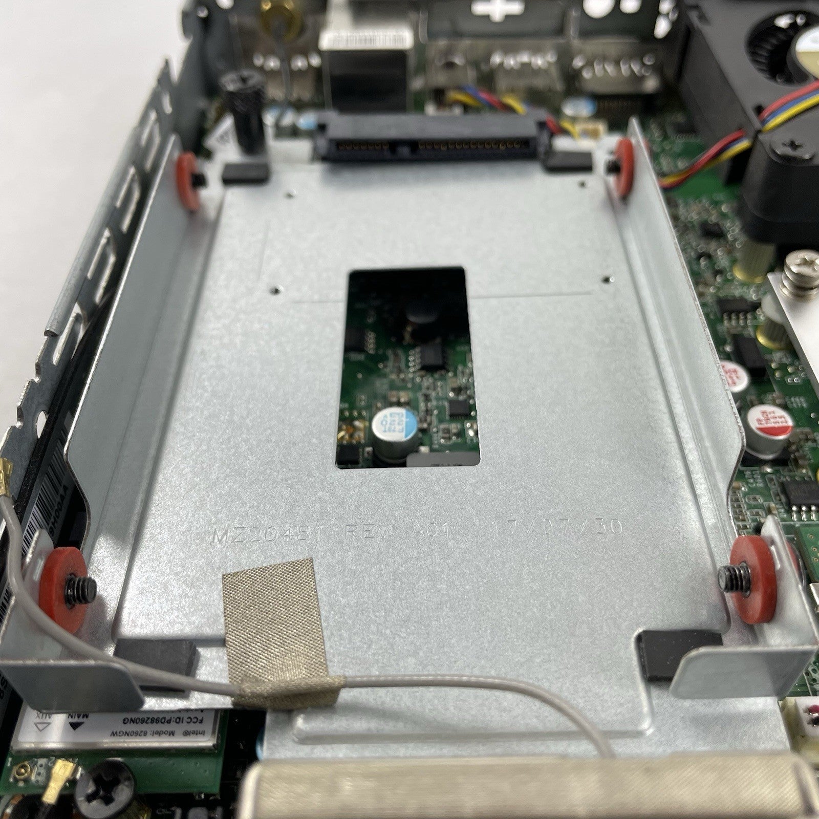 Lenovo ThinkCentre M600 Micro Pentium J3710 1.60 GHz 8 GB RAM No SSD/OS/AC13
