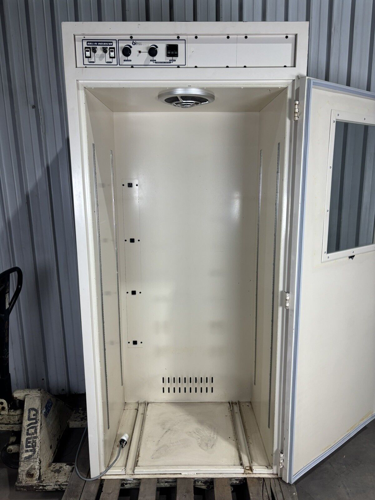 Bellco Glass Laboratory Roll-In Incubator Oven Chamber Powers On