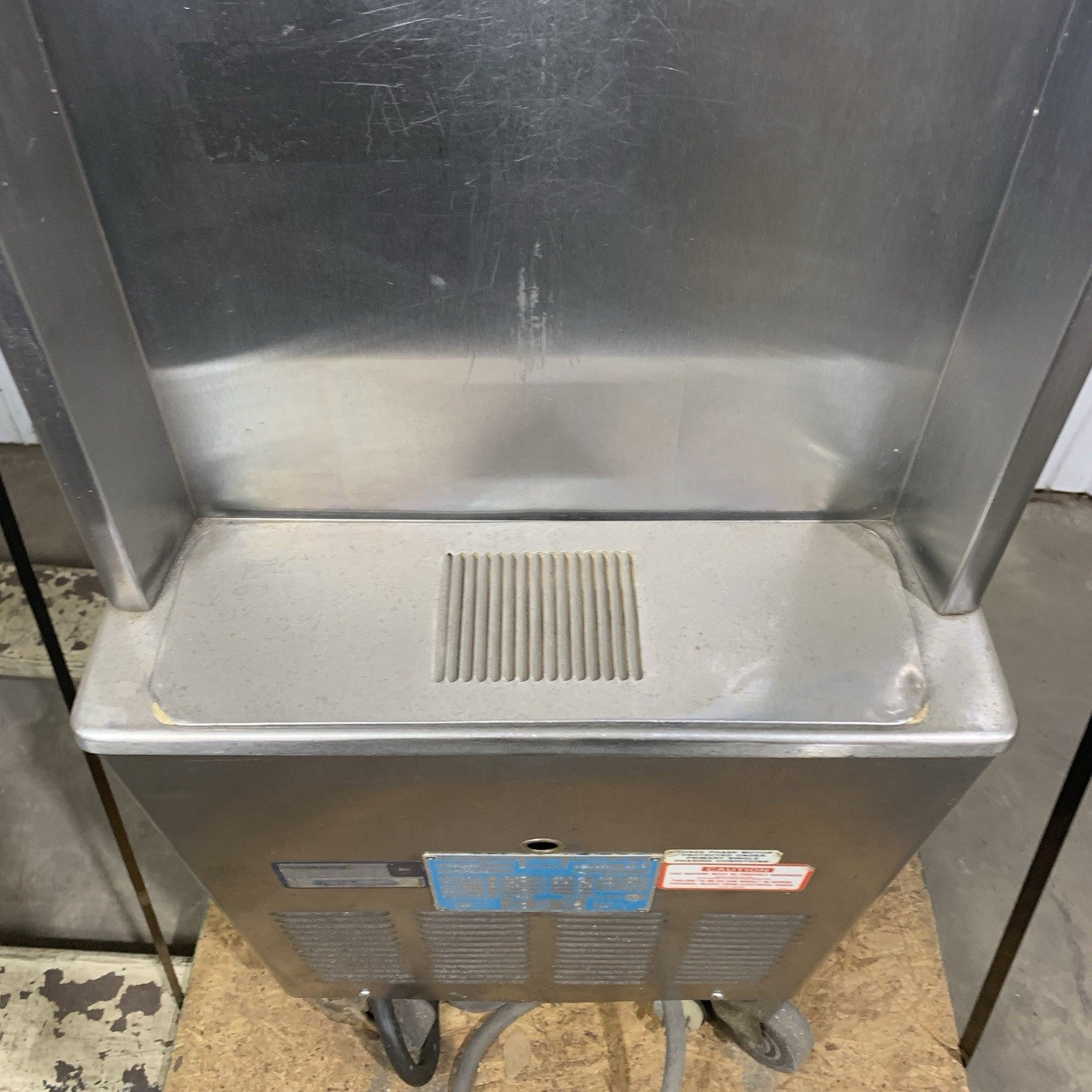 Taylor 751-33 Soft Serve Ice Cream Machine Broken Wheel Parts and Repair4