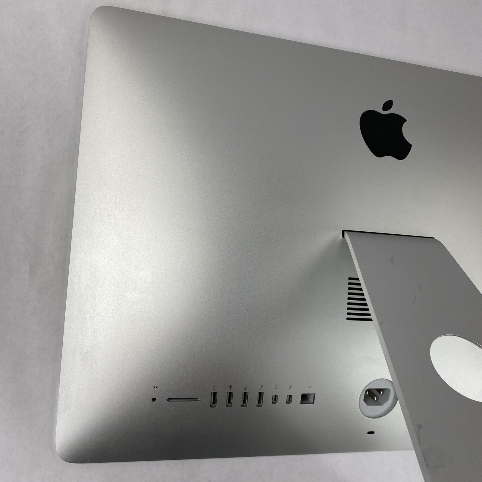 Apple A1418 iMac Retina 4k 21.5" 2015 3.1GHz i5 16GB RAM 1TB Fusion - Cracked