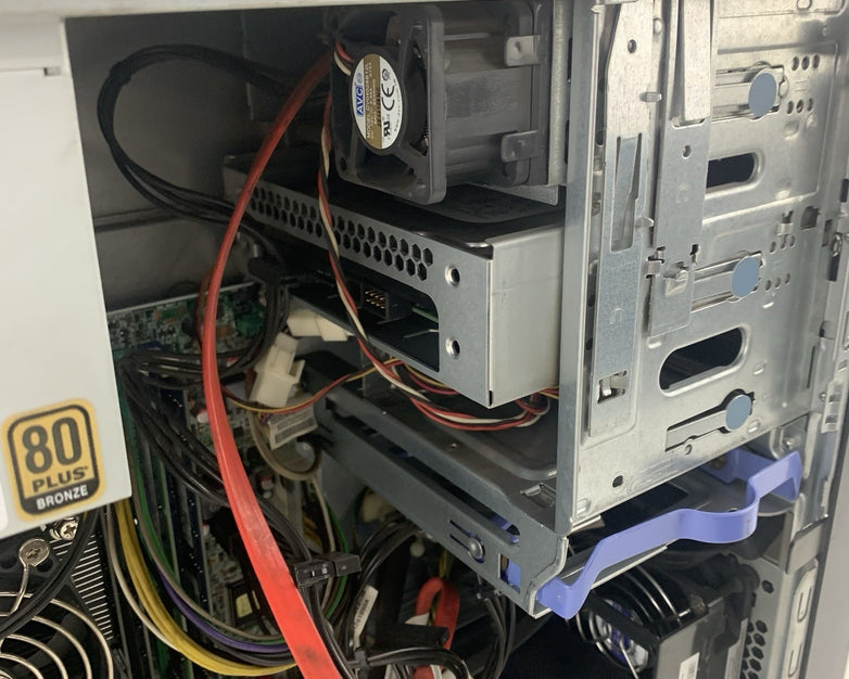 Lenovo ThinkServer TS140 70A4-001MUX E3-1225 V3 3.2 GHz 16 GB Ram No OS No HDD