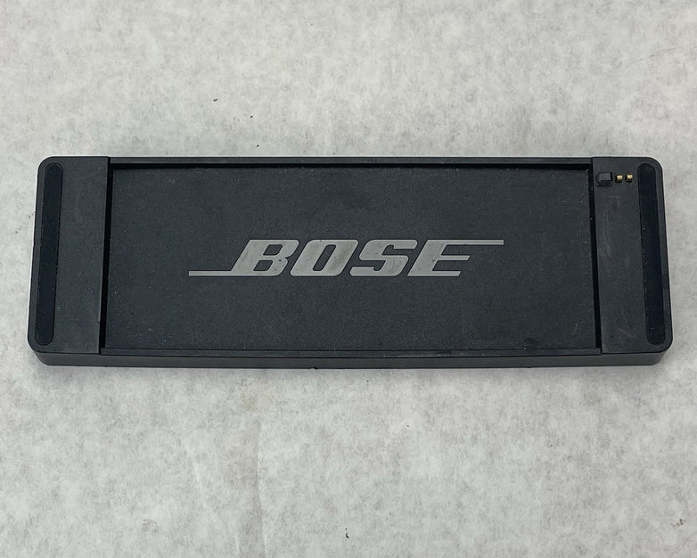 Bose 413295 SoundLink Portable Bluetooth Speaker Silver and Cradle No Power Cord