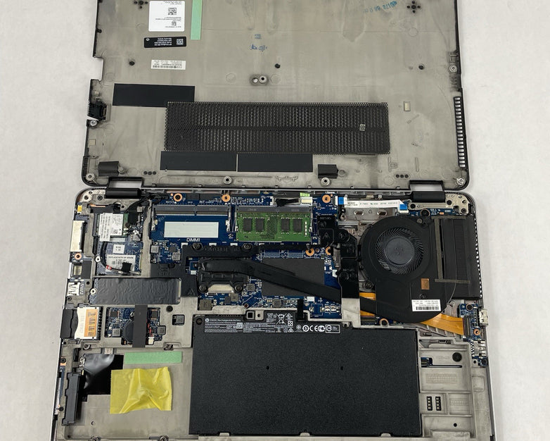HP EliteBook 840 G4 15.6" i7-7600U 2.80 GHz 8 GB RAM No SSD/OS/AC