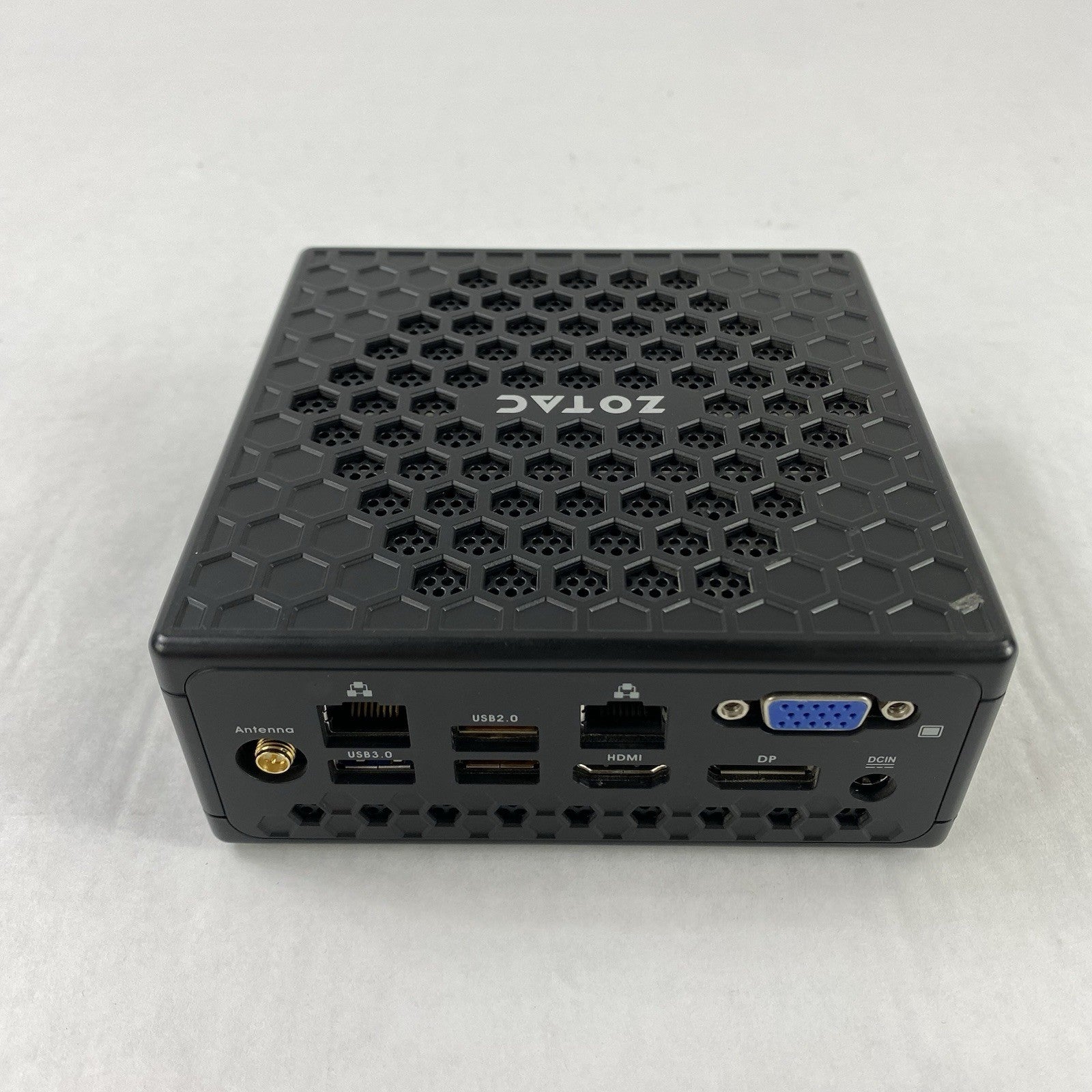 Zotac ZBox-C1327NANO Micro Intel Celeron N3450 1.1 GHz 8 GB RAM No HDD/OS/AC4