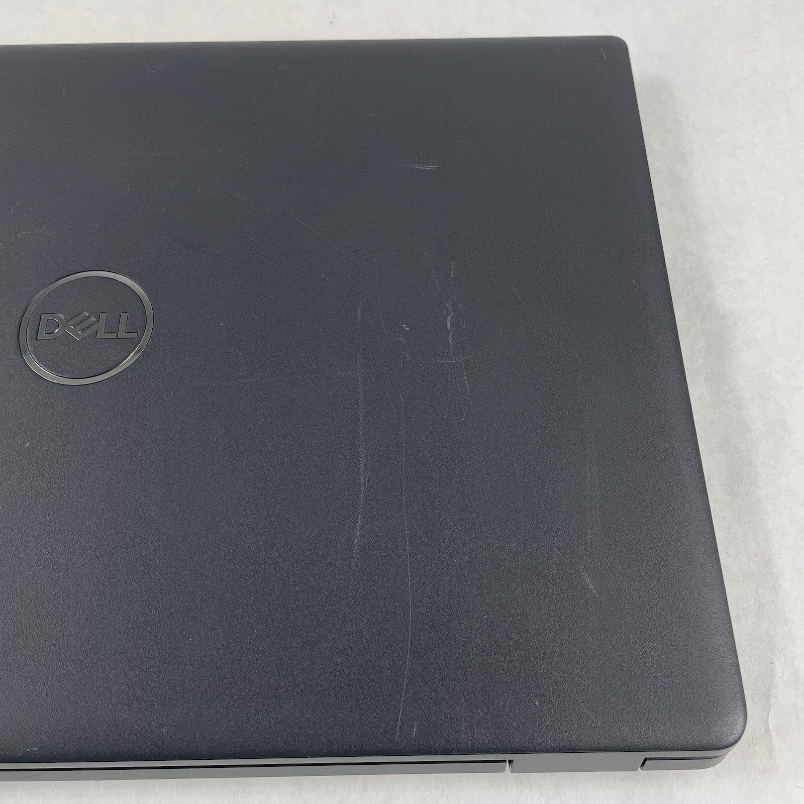 Dell Latitude 3510 15.6" i7-10510U 1.80 GHz 8 GB RAM No SSD/OS/AC - Bad M.215