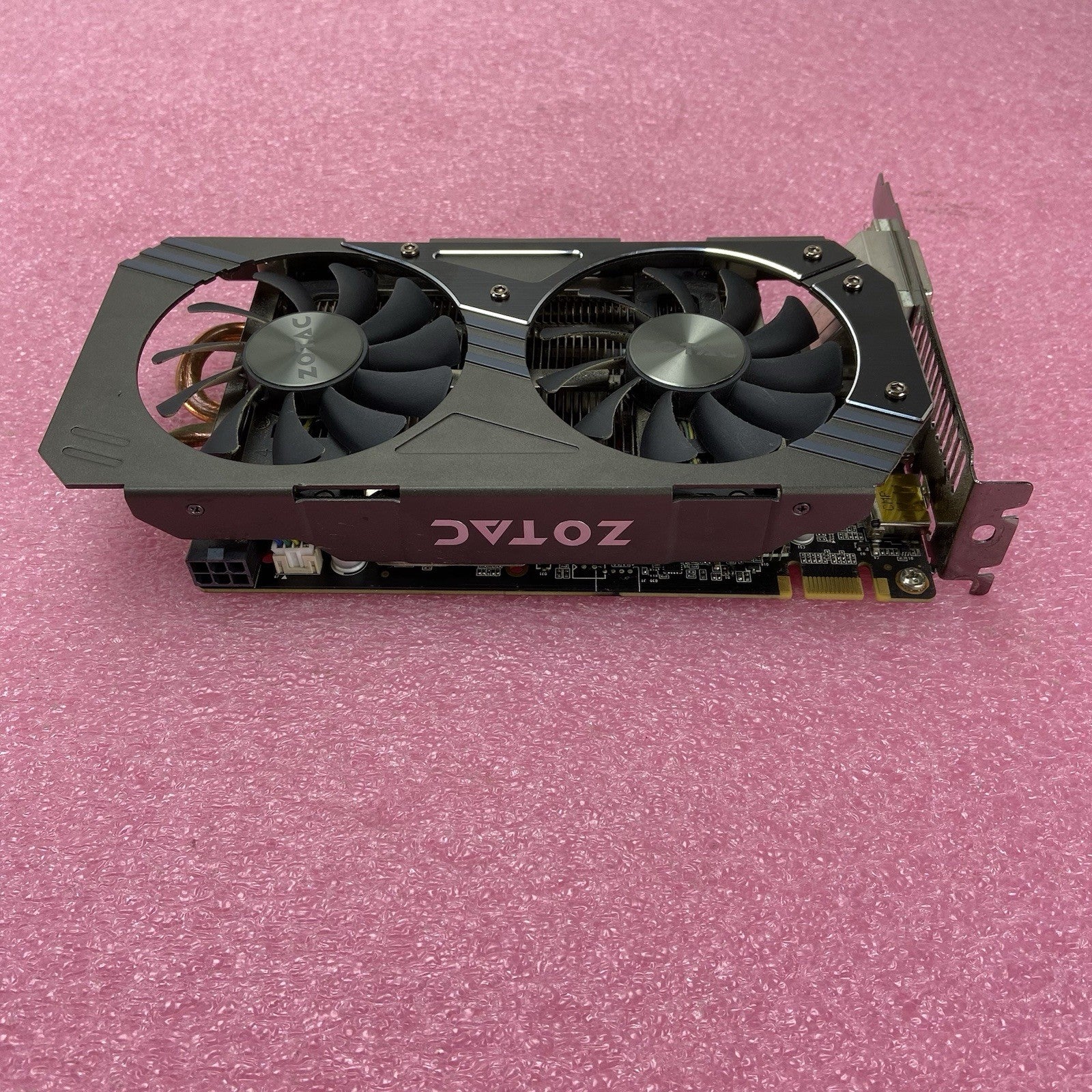 Zotac GTX 950 2GB 128BIT GDDR5 PCIe Graphics Card2