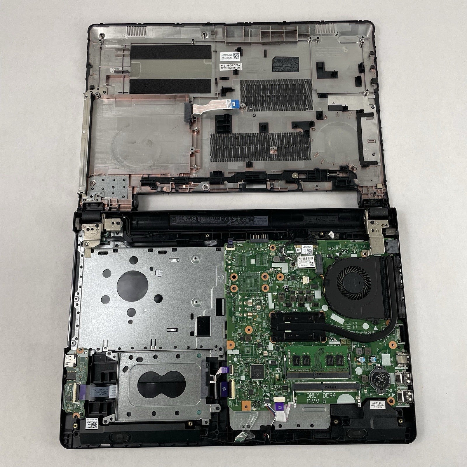 Dell Inspiron 3576 15.6" i5-8250U 1.60 GHz 8 GB RAM No SSD/OS/AC/Batt17