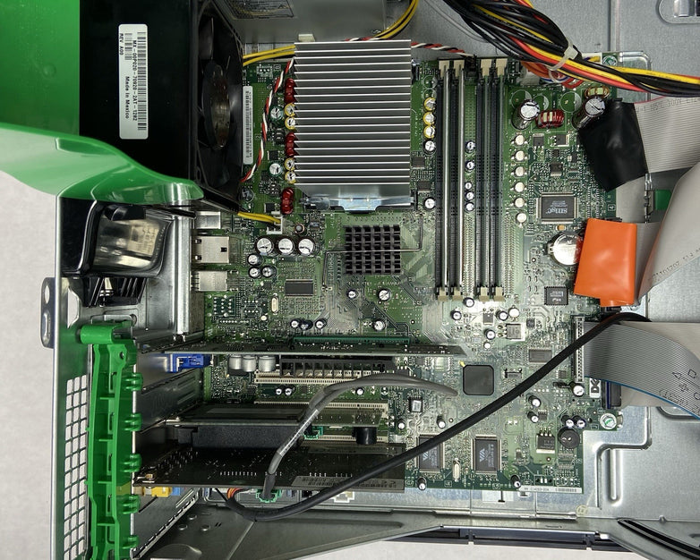 Dell Dimension 8250 MT Intel Pentium 4 2.4Ghz 512MB RAM No HDD No OS P73