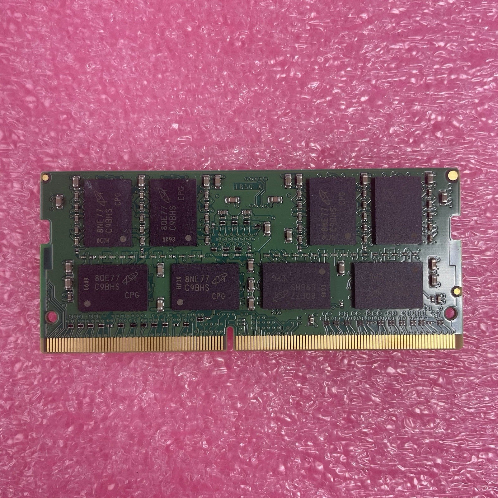 Crucial CT16G4SFD824A.C16FE 1x16GB Crucial DDR4-2400 SODIMM 1.2V CL17 Laptop RAM2