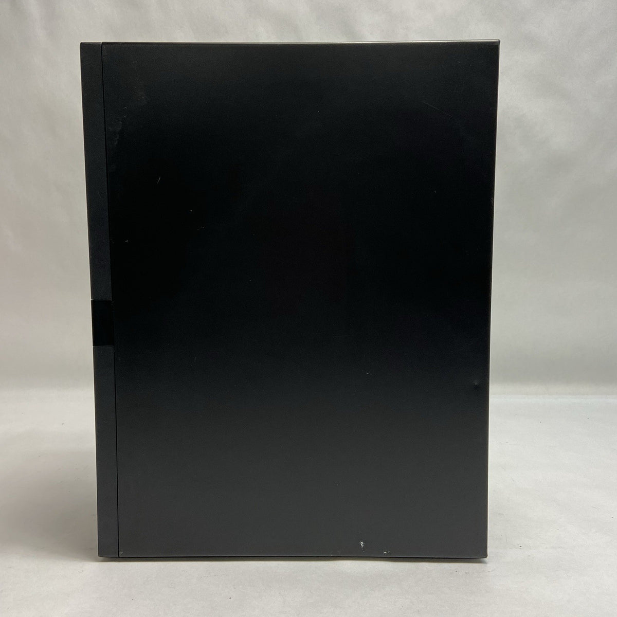 Dell Vostro 3670 MT Intel Core i5-8400 2.8GHz 16GB RAM No HDD No OS4
