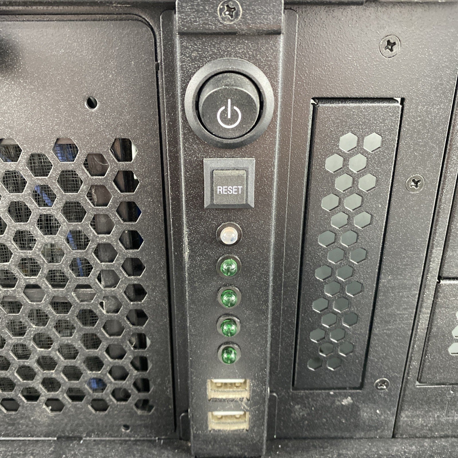 RM42200 4U Advanced Industrial Server Chassis