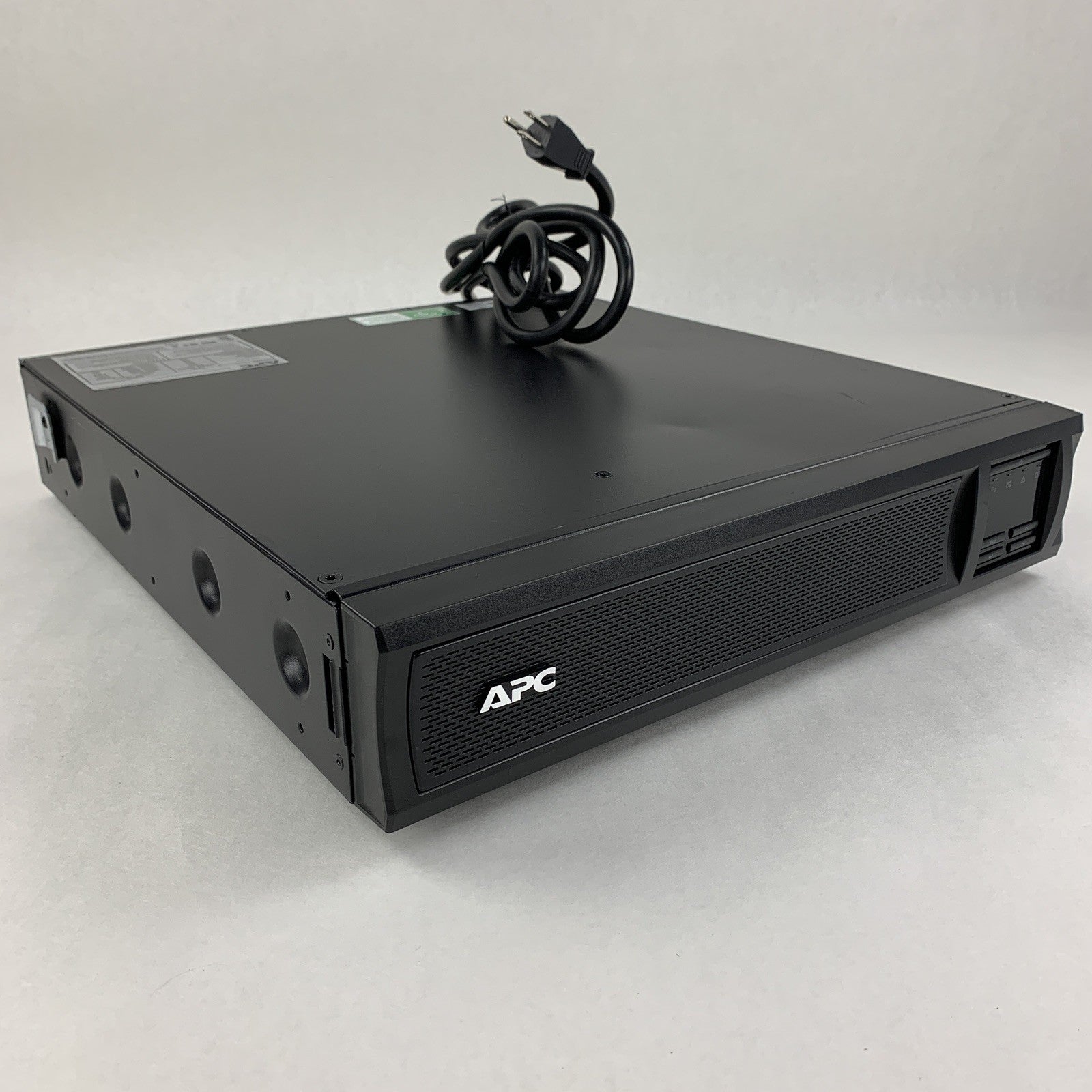 APC SMX1500RM2UCNC Rack Mounted Battery Backup AP9630 Tested No Batts No Caddy