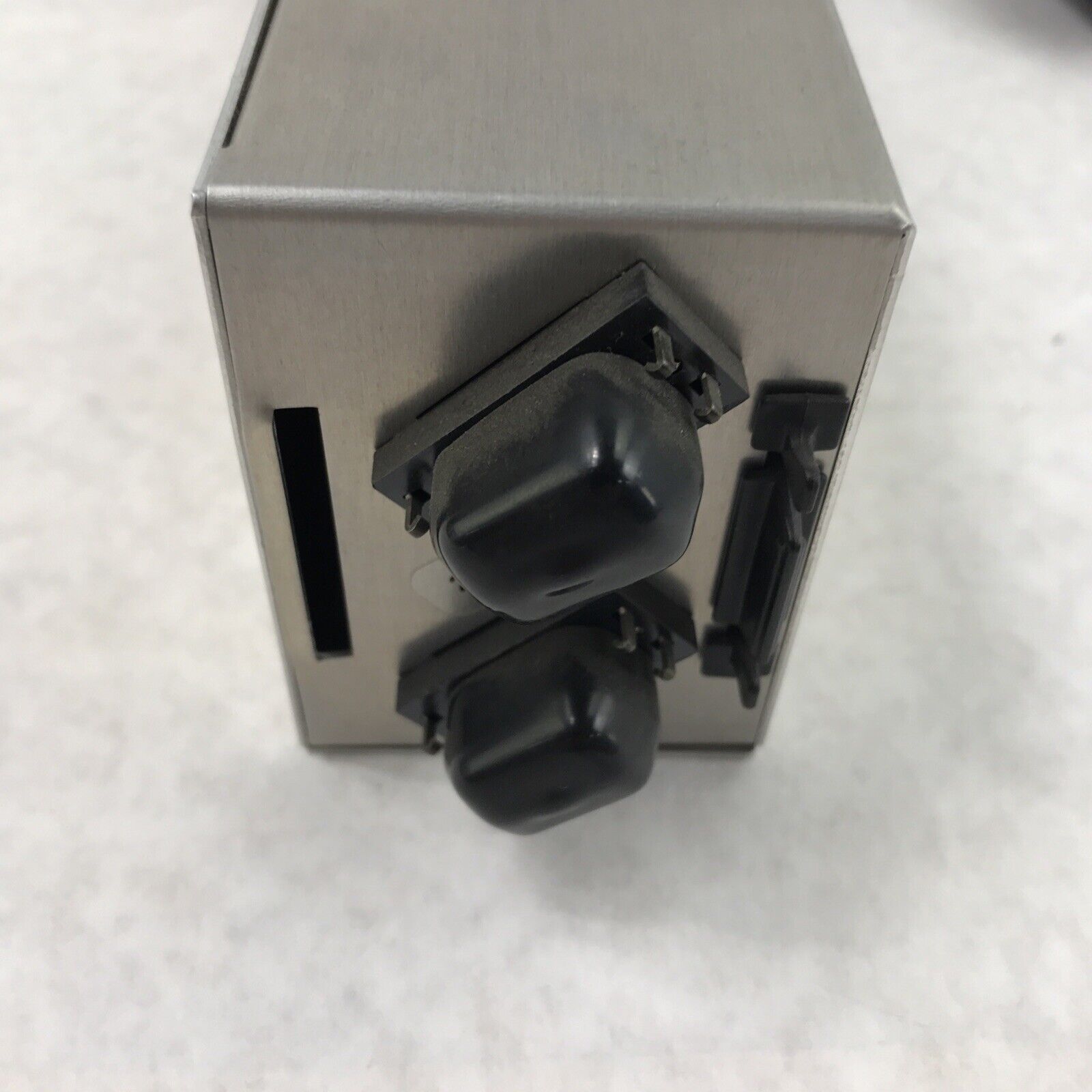 Carling Technologies E242543 Breaker Box