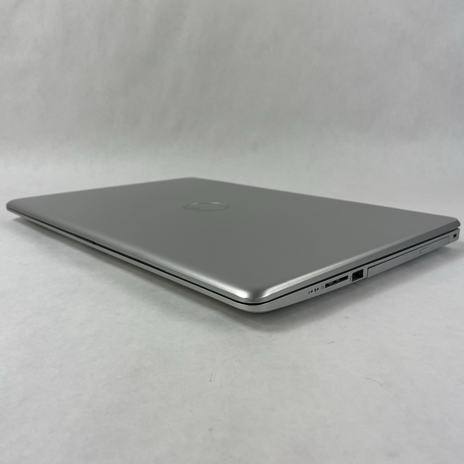HP 17-bs061st NoteBook 17.3" i3-7100U 2.40 GHz 8 GB RAM No SSD/OS/AC9