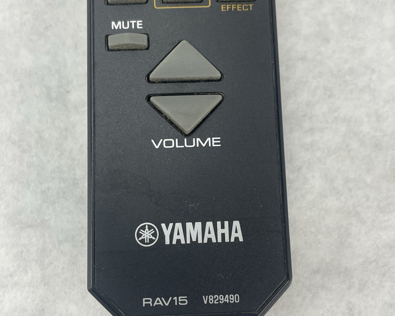 Yamaha V829490 Remote Control Untested OEM