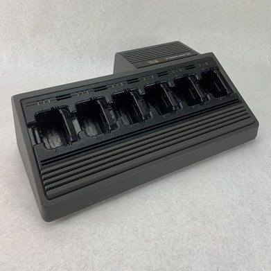 Motorola NTN1177A 6-Bay Radio Battery Charger