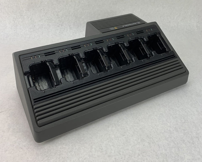 Motorola NTN1177A 6-Bay Radio Battery Charger