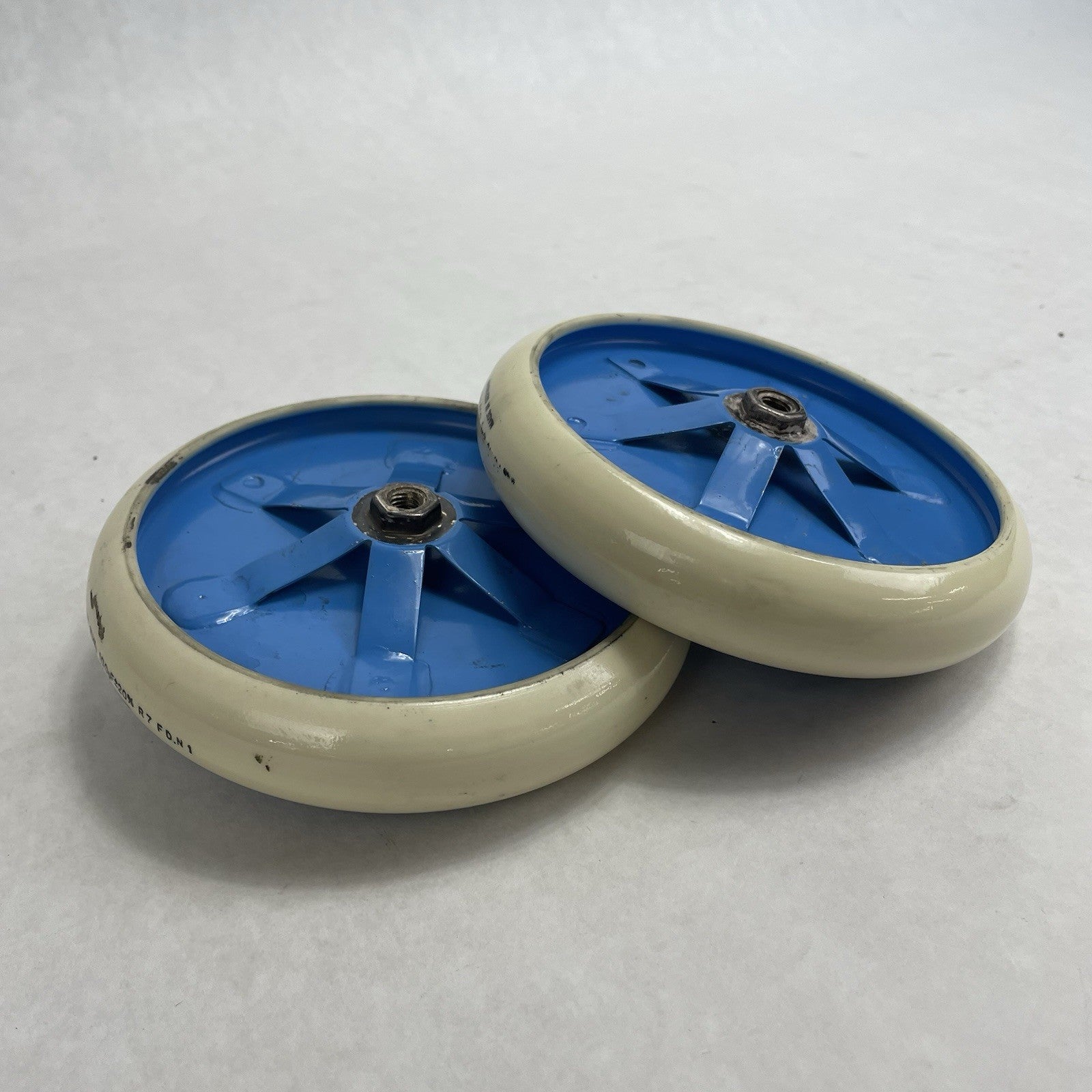 1 Piece Draloric PE 140 High Voltage Capacitors 15kVp 100pF ±20%