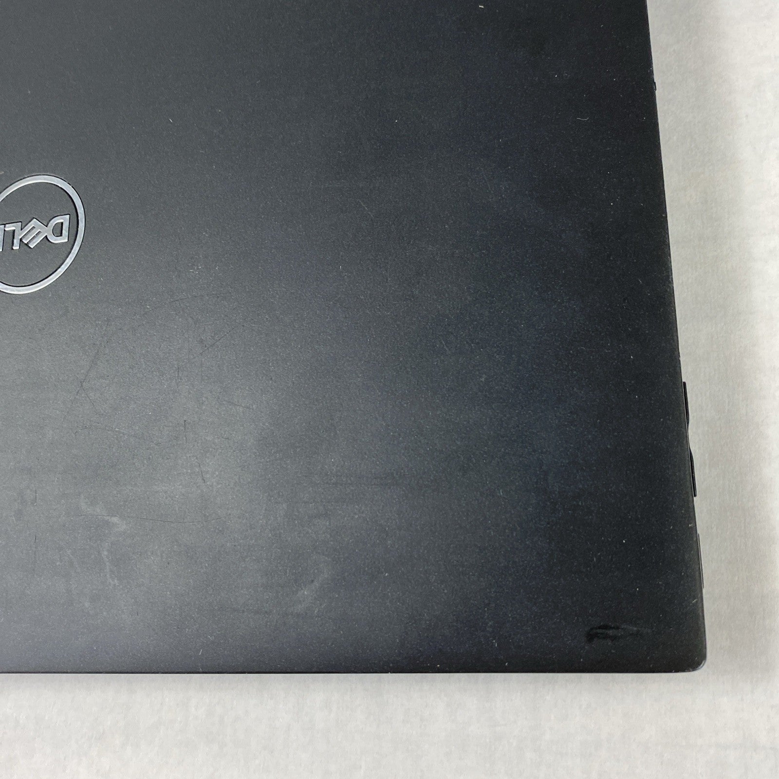 Dell Latitude 7390 2 in 1 13.3" Touch i3-7130U 2.7 GHz 4GB RAM No Battery/HDD/OS