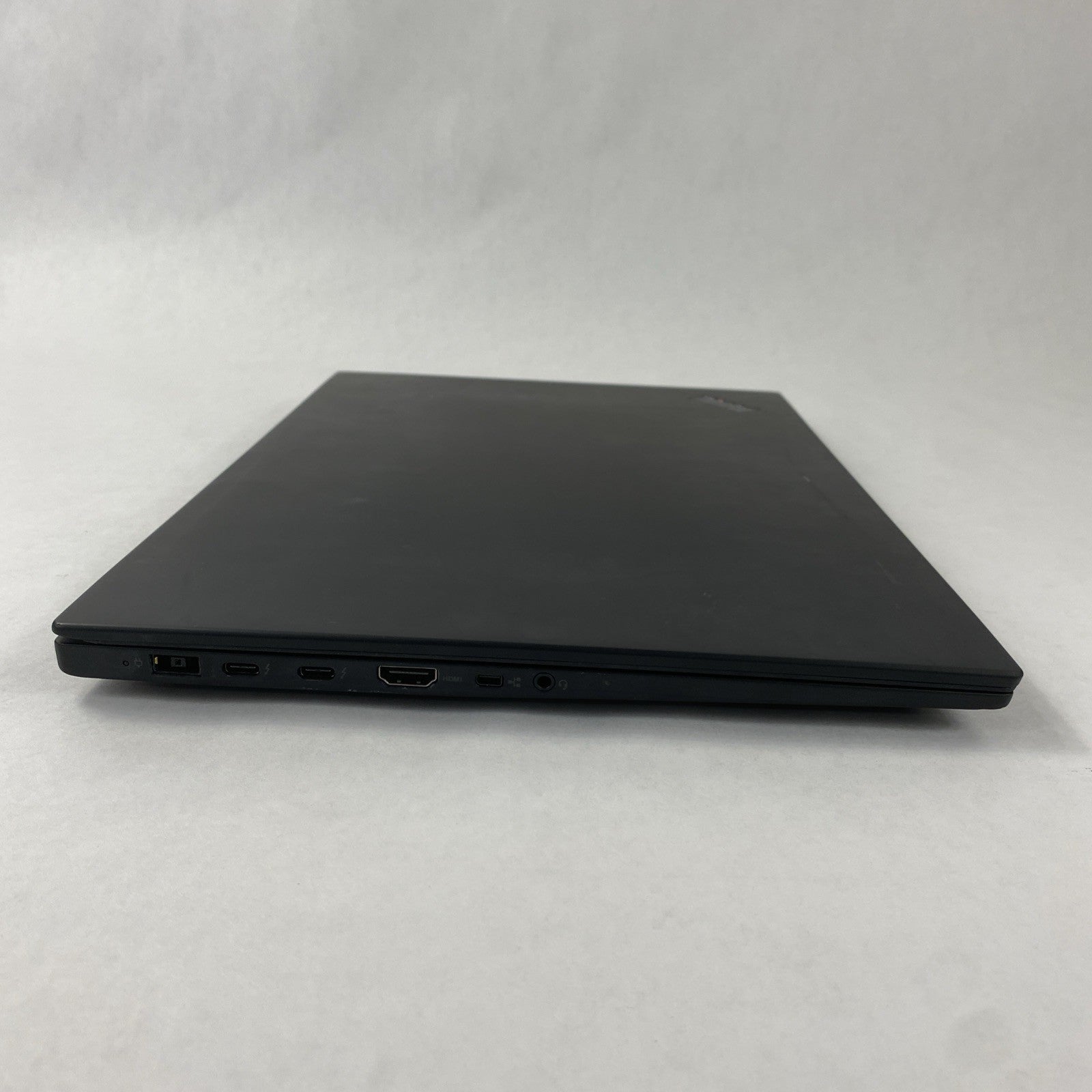 Lenovo ThinkPad P1 15.6" Touch Xeon E 2176M 2.70 GHz 16 GB RAM No HDD No OS