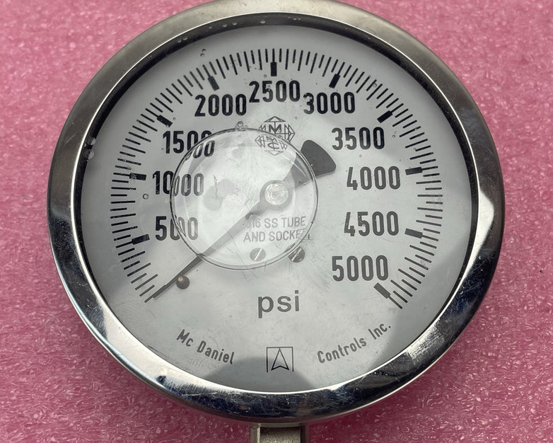 McDaniel Controls  Gauge 0-5000PSI 4 IN Face