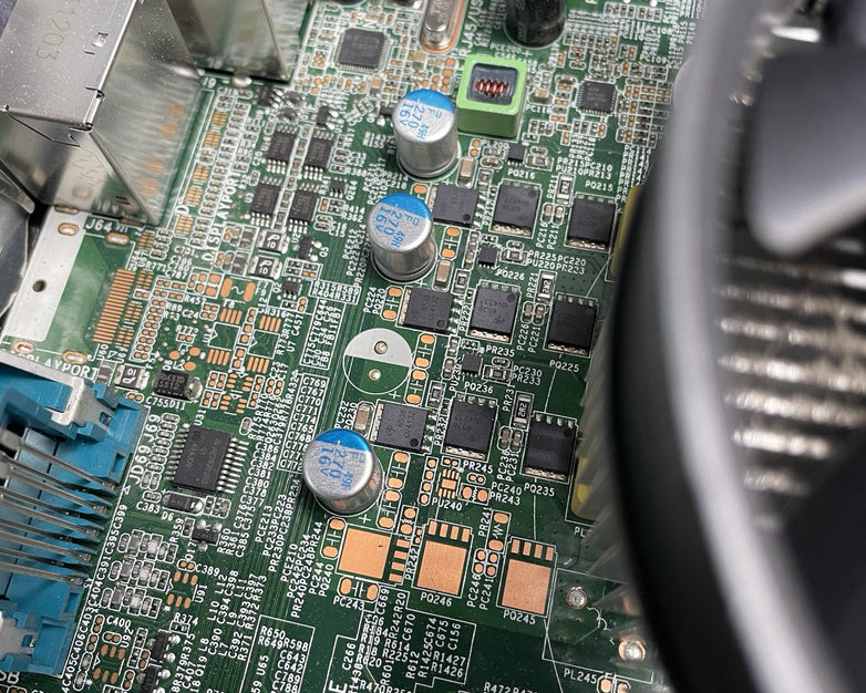 HP EliteDesk 800 G1 DT Intel i7-4790 3.60 GHz 32 GB RAM No HDD No OS