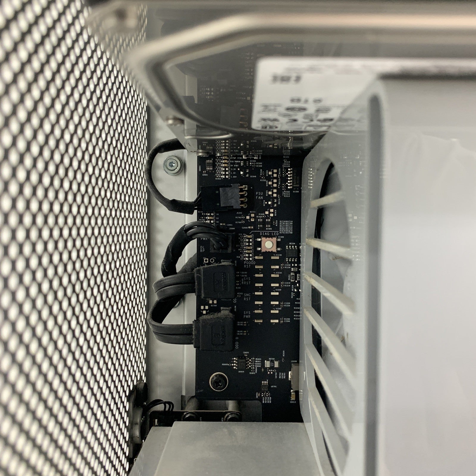 Apple Mac Pro 5,1 2010 Xeon W3565 3.2 GHz 32 GB Ram 7TB Fusion ATI Radeon 5770