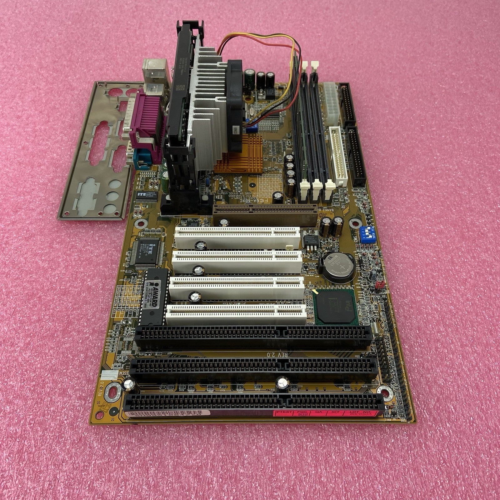 Gigabyte GA-6BXC Motherboard Intel Pentium III 500MHz 128MB RAM w/Shield1