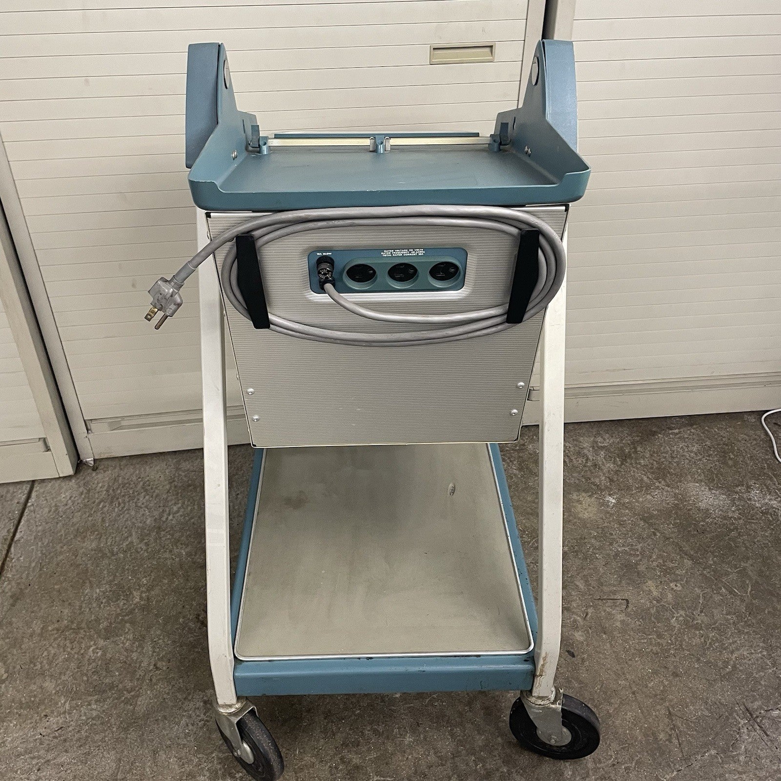 Tektronix Scope Mobile Cart Type 202-2 Model C F/ 500 Series Scopes9