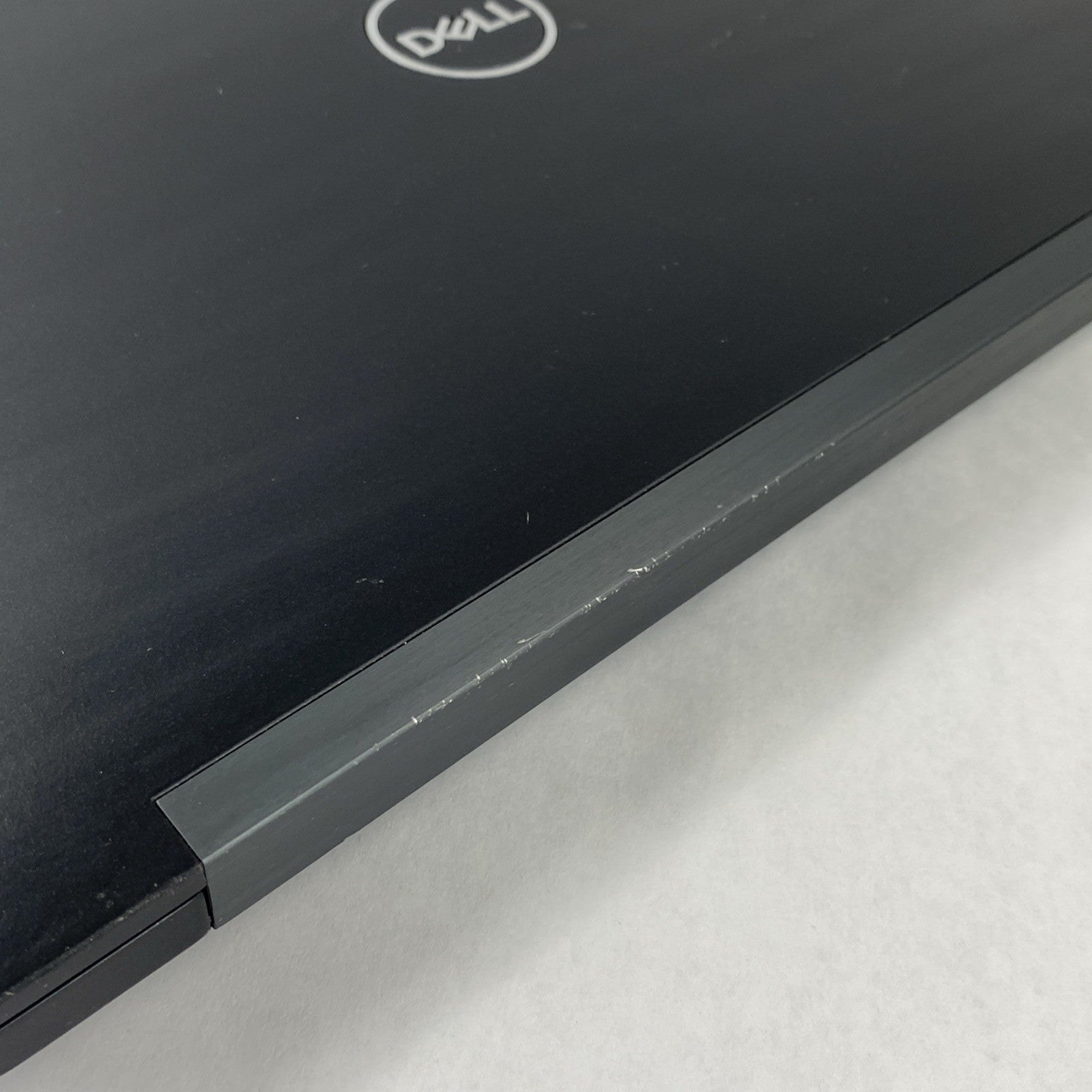 Dell Latitude 7390 2 in 1 i5-8350U 1.70 GHz 8 GB RAM 13.3" No HDD No OS