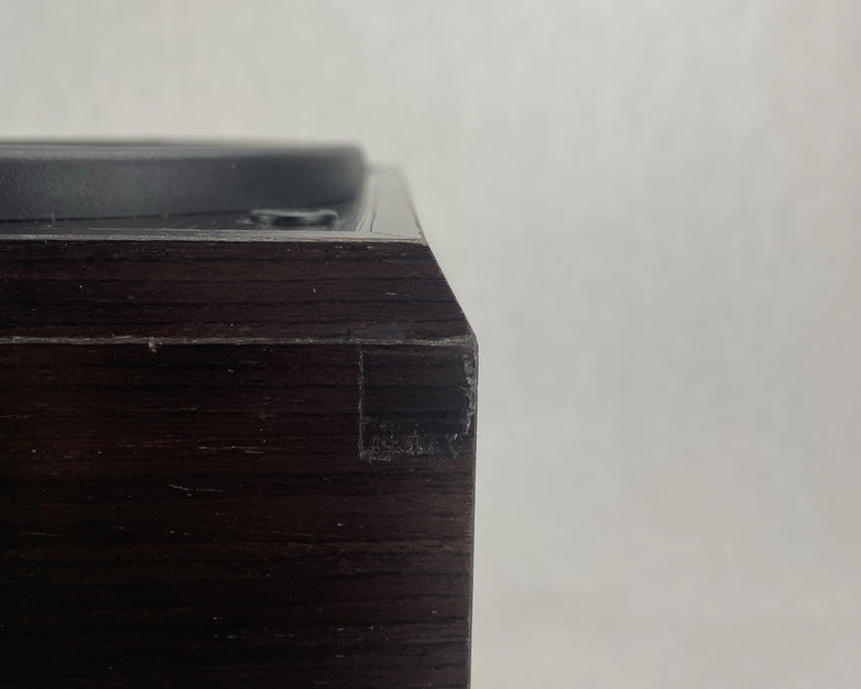Single Polk Audio RTi28 Speaker w/ Wall Mount