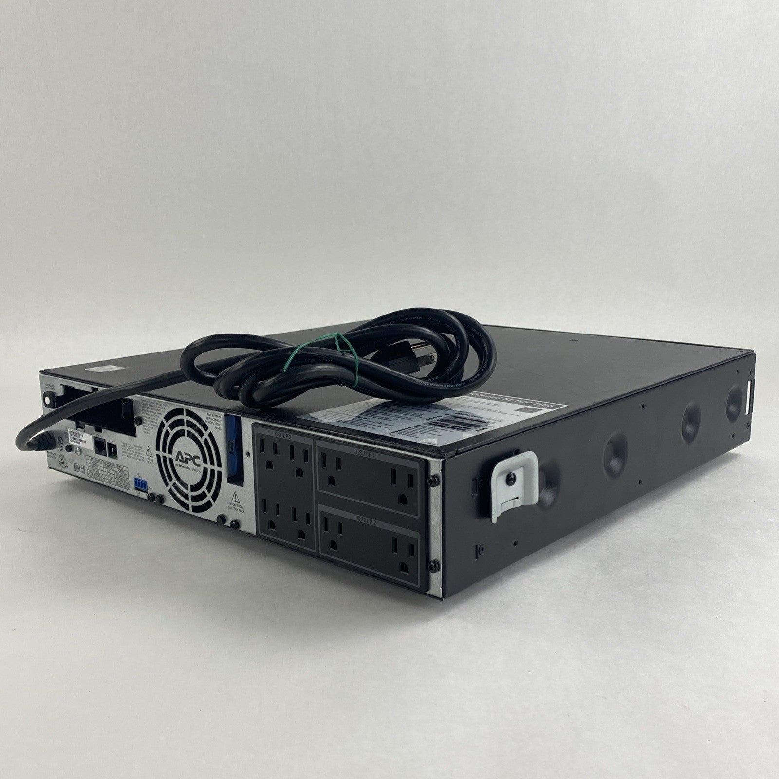 APC SMX1500RMZUNC Smart-UPS X 1500 Rackmount No batteries No Faceplate 8 Outlet8