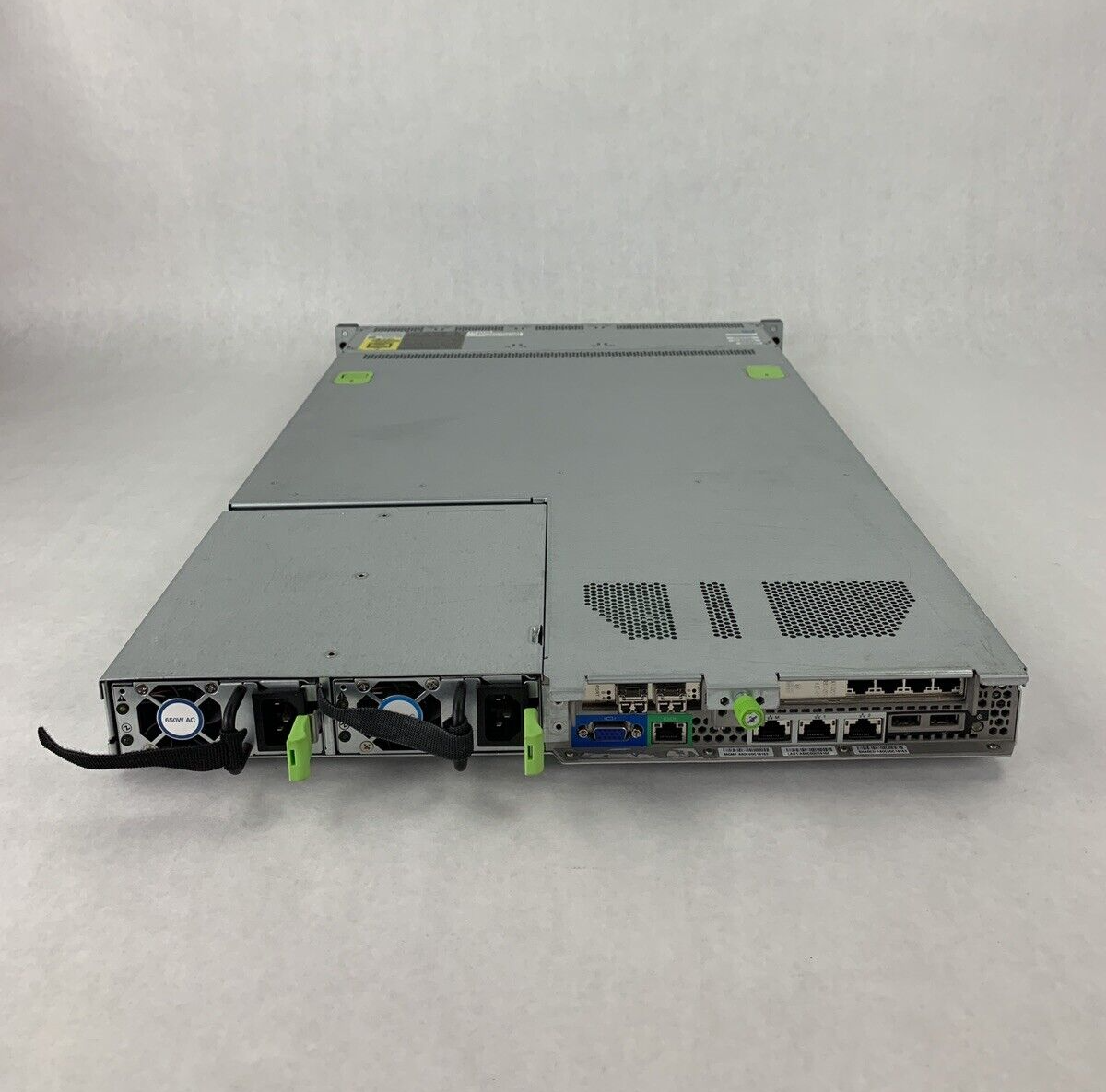 Cisco UCS C220 M3 2x Intel Xeon E5-2670V2 2.5 GHz 128 GB RAM Ho HDD No OS