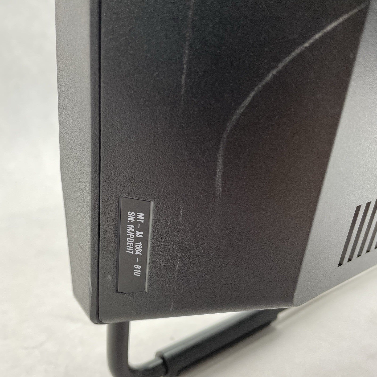 Lenovo Thinkcentre M717 A+C i3-2120 3. 30 GHz 4 GB Ram No HDD No OS