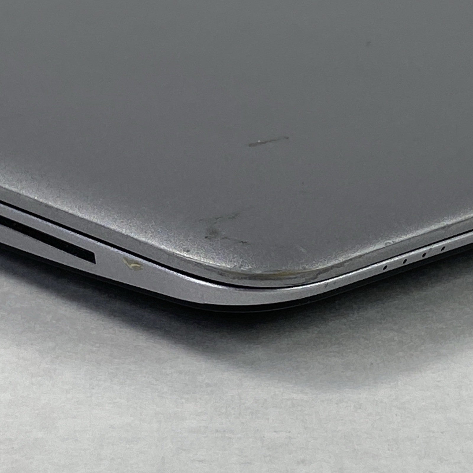 HP EliteBook 850 G3 Core i7-6600U 2.6GHz 8GB RAM 15.6" No Battery No HDD No OS