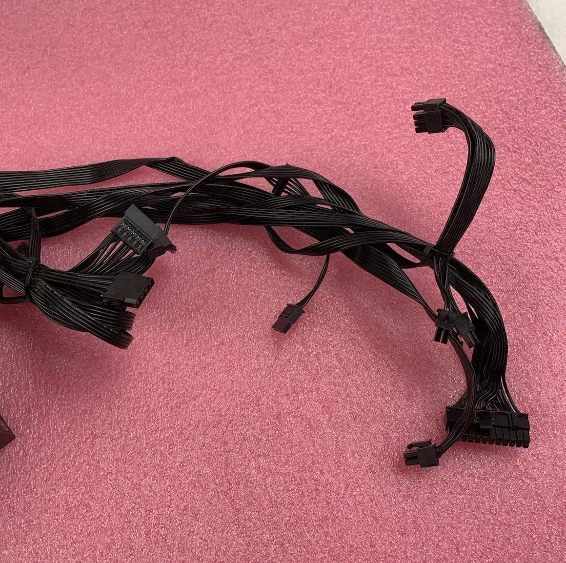 Gigabyte GP-P550B 550W Desktop Power Supply