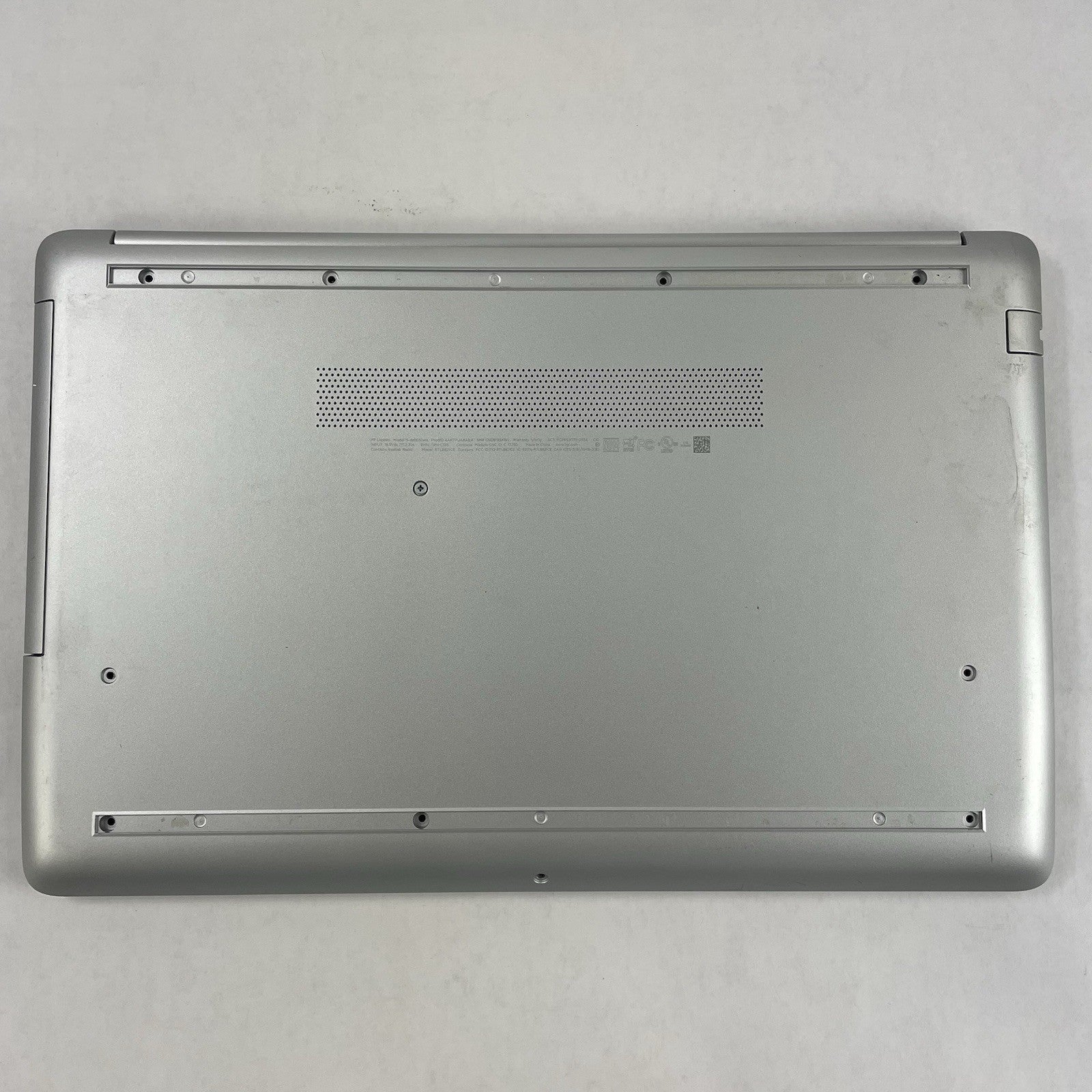 HP 15 da0032wm 15.6" i3-8130U 2.20 GHz 8 GB RAM No SSD/OS/AC11