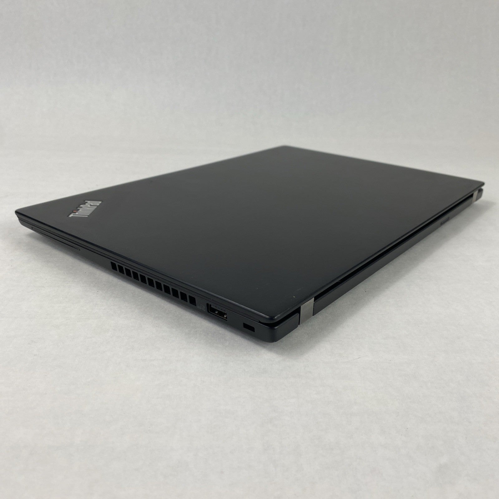 Lenovo ThinkPad T490s Core i5-8365U 1.60 GHz 8GB RAM 14" No Battery No HDD No OS