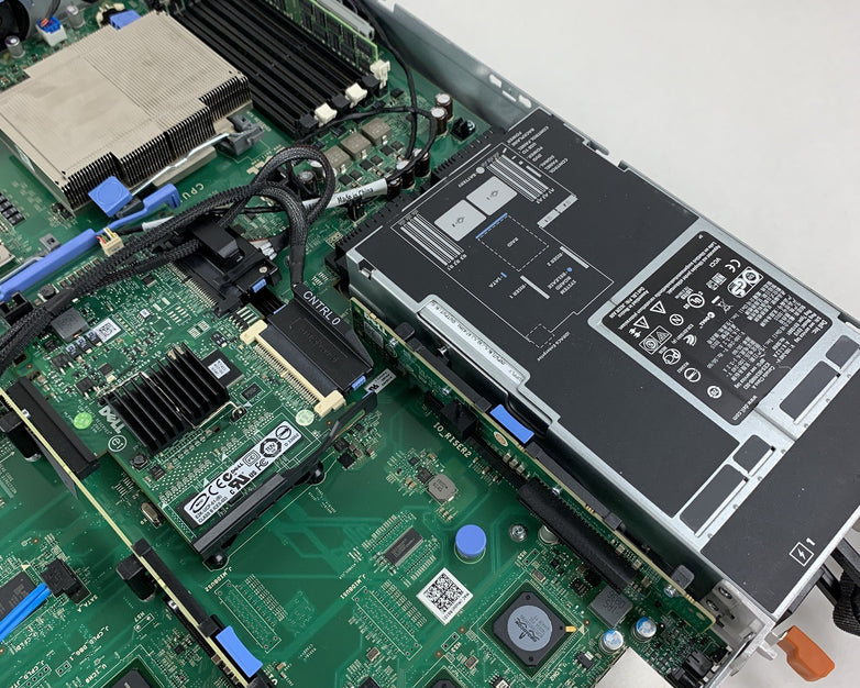 Dell PowerEdge R610 Server 1x Xeon E5520 2.27 GHz 16 GB RAM No HDD No OS