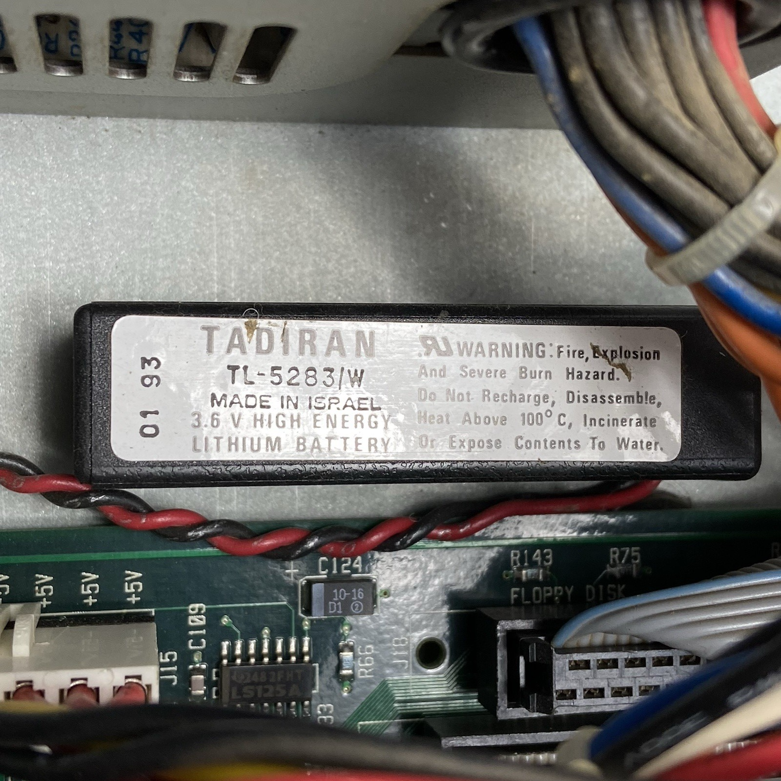 Tandy 425 SX DT Intel 80486SX + 487SX 25MHz 8MB RAM No HDD No OS Bad Batt Tested13