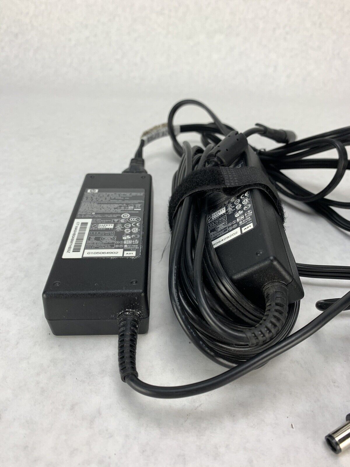 Lot 2 Genuine HP PPP012L-E 756414-001 19V 4.74A 90W Laptop Charger Adapter