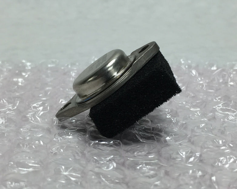 NOS MICROPAC 42055-0520 Voltage Regulator