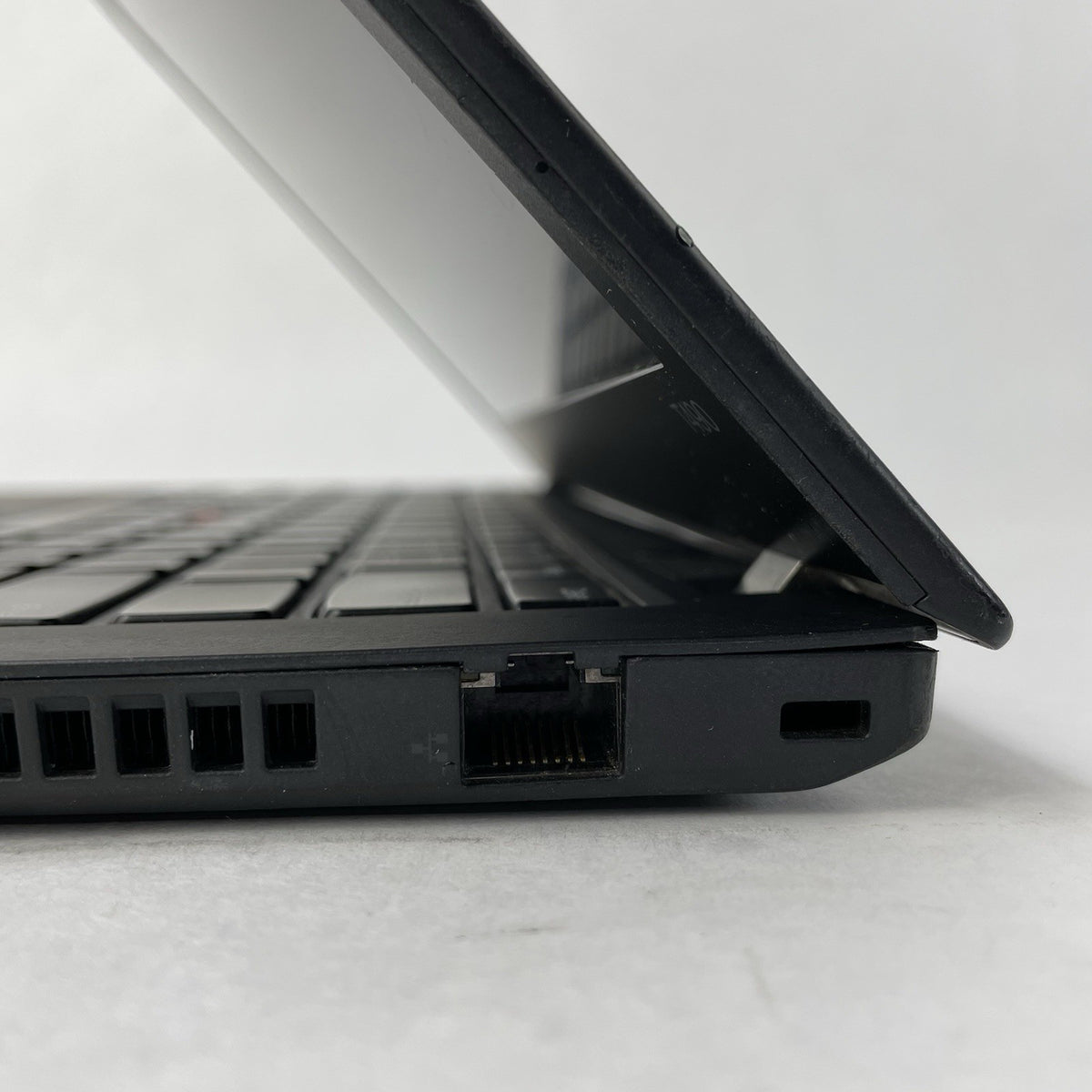 Lenovo ThinkPad T490 14" i5-8365U 1.60 GHz 8 GB RAM No SSD/OS/AC9
