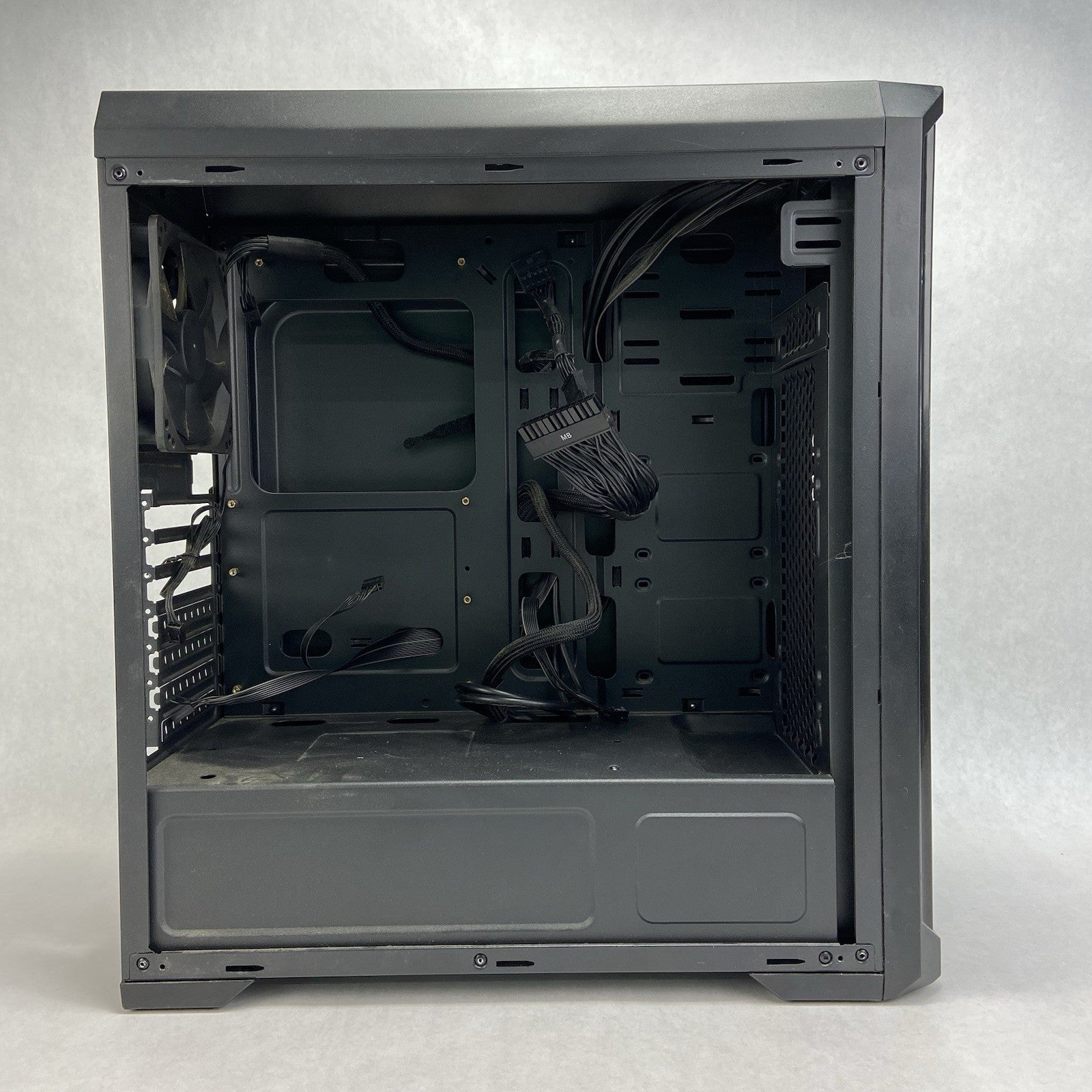 Cougar MX330-G Mid Tower Computer Case EVGA 650 G3 650W PSU7