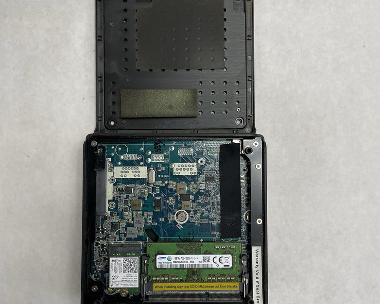 ZOTAC ZBox C1325 Nano Micro Celeron N3160 1.60 GHz 4 GB RAM No SSD No OS