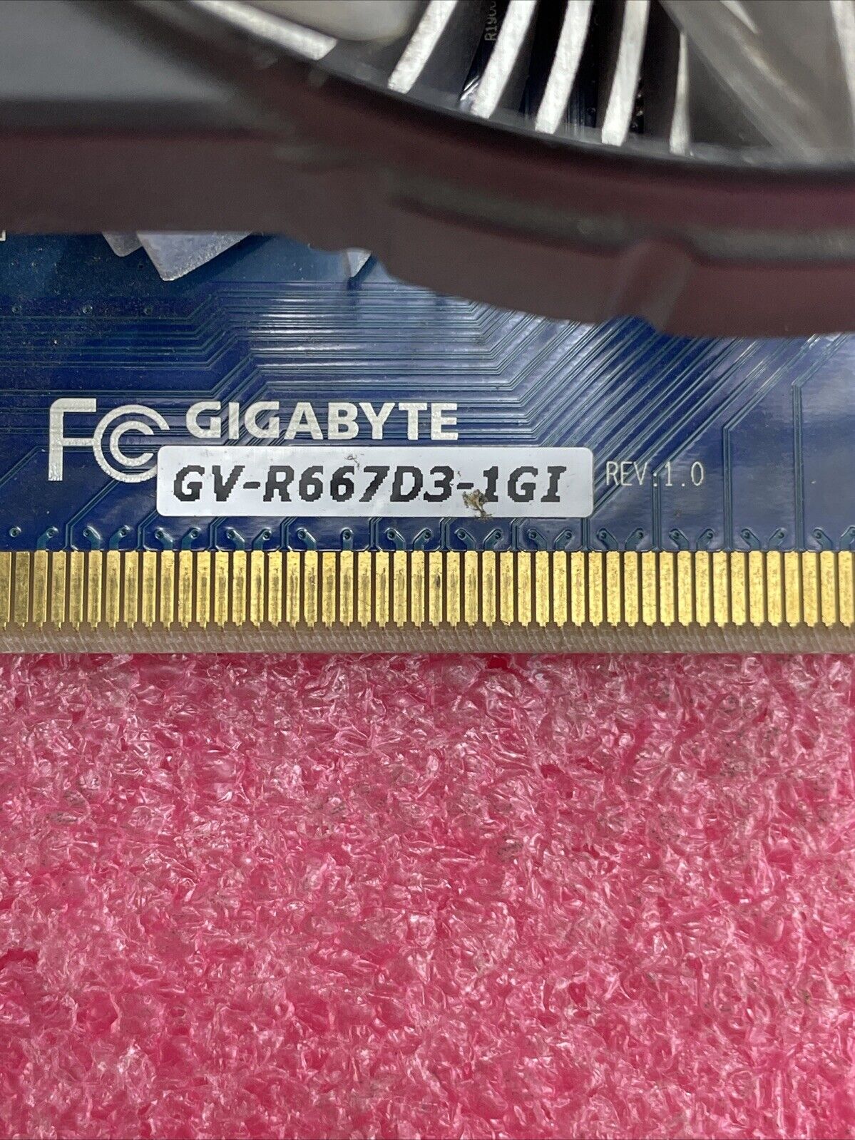 Gigabyte GV-R667D3-1GI HD6670 1GB PCIe Graphics Card